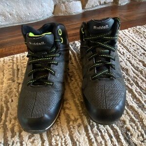 Riddell Football/soccer cleats boys size 12
